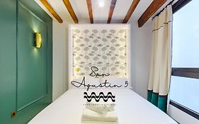 Refined And Practical Studio In Historic Center Of Alicante
