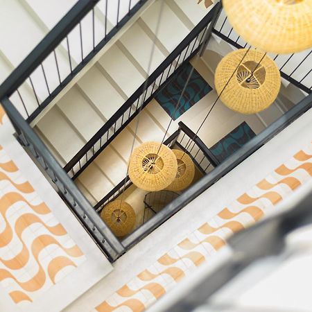 Refined And Practical Studio In Historic Center Of Alicante Buitenkant foto