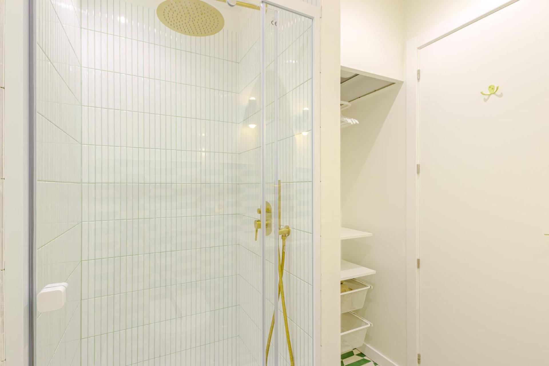 Refined And Practical Studio In Historic Center Of Alicante Buitenkant foto