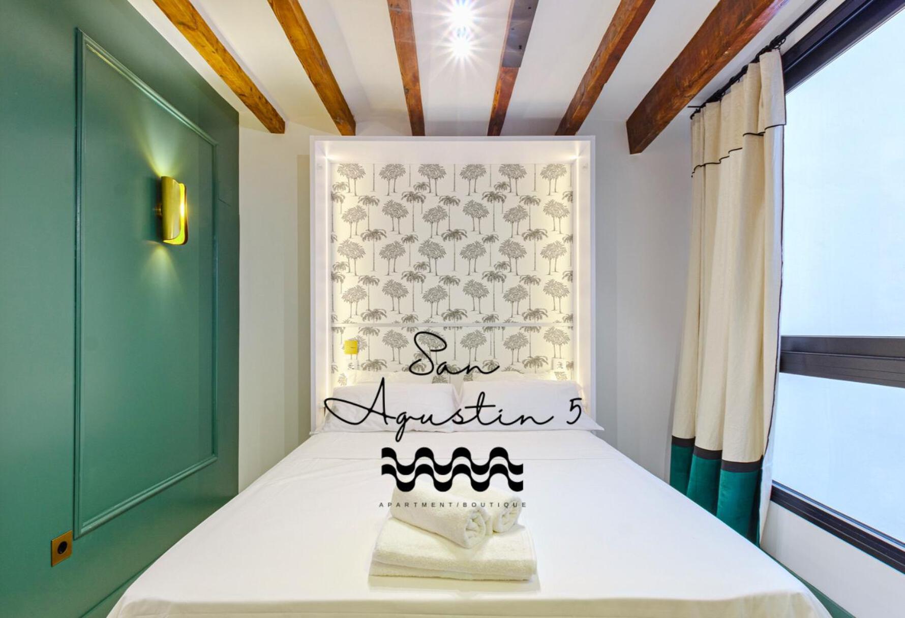 Refined And Practical Studio In Historic Center Of Alicante Buitenkant foto