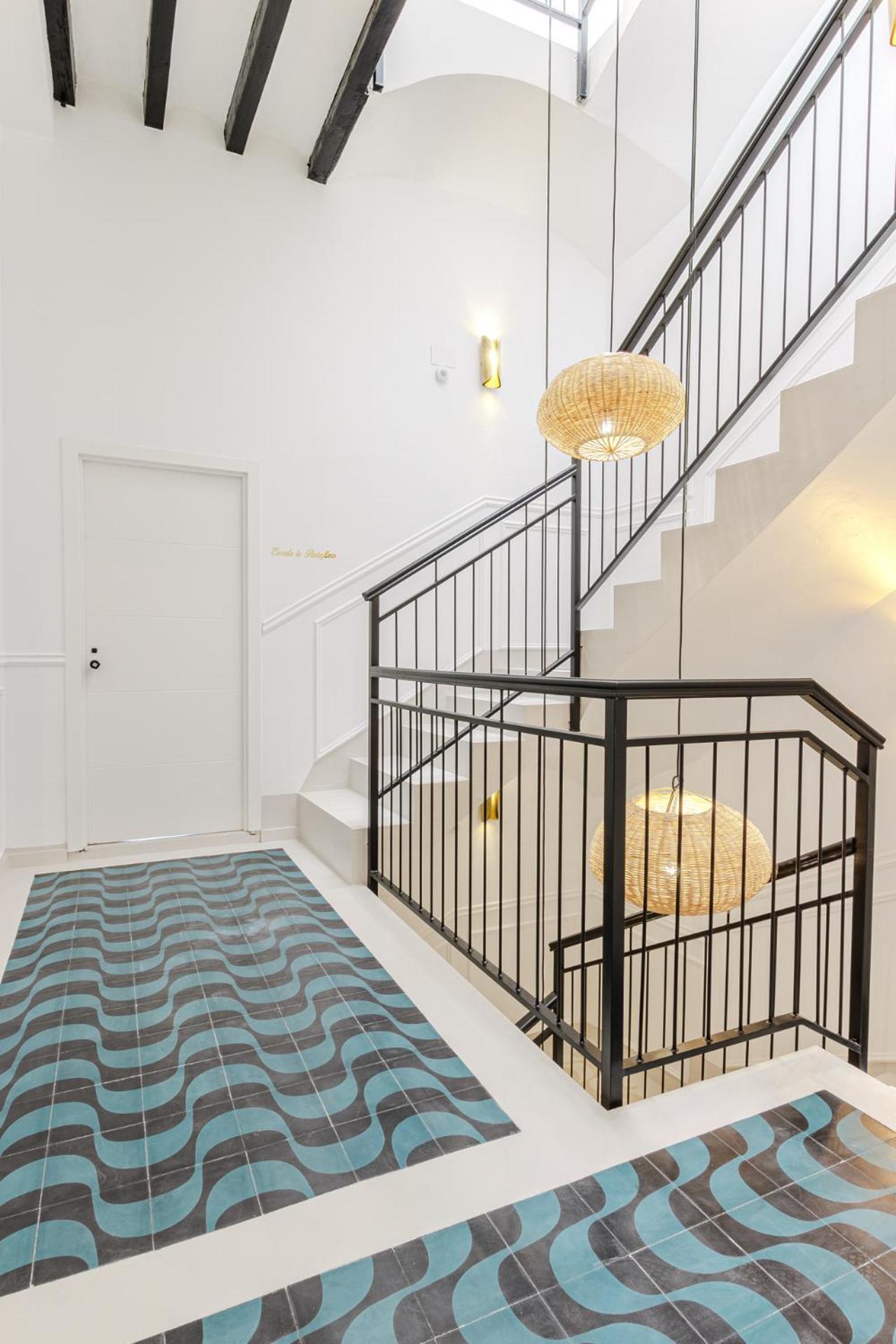 Refined And Practical Studio In Historic Center Of Alicante Buitenkant foto