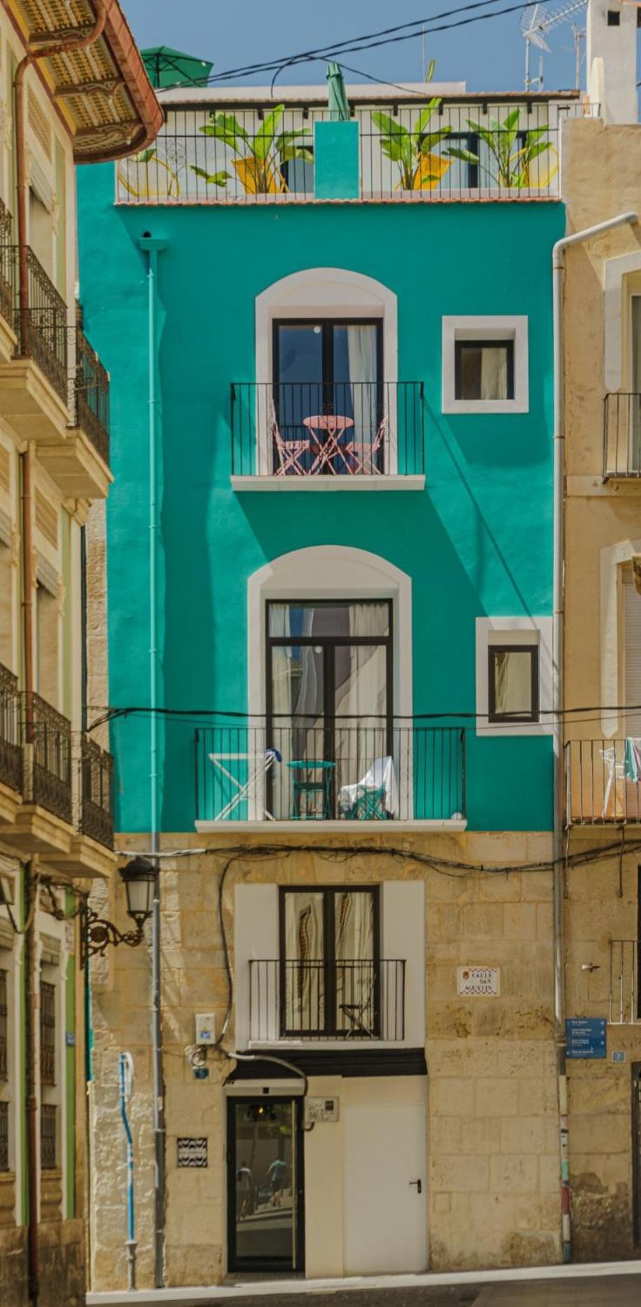 Refined And Practical Studio In Historic Center Of Alicante Buitenkant foto