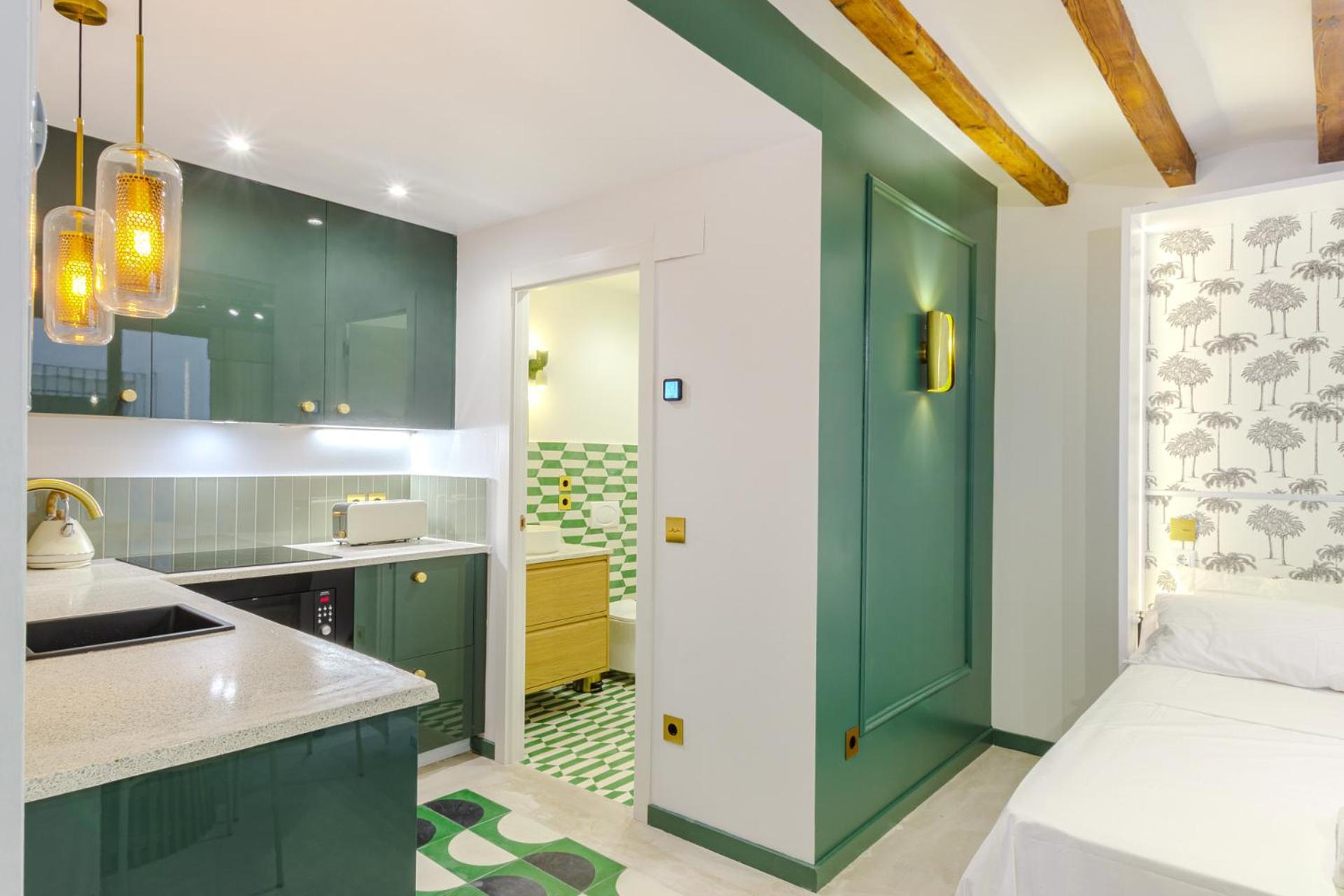 Refined And Practical Studio In Historic Center Of Alicante Buitenkant foto