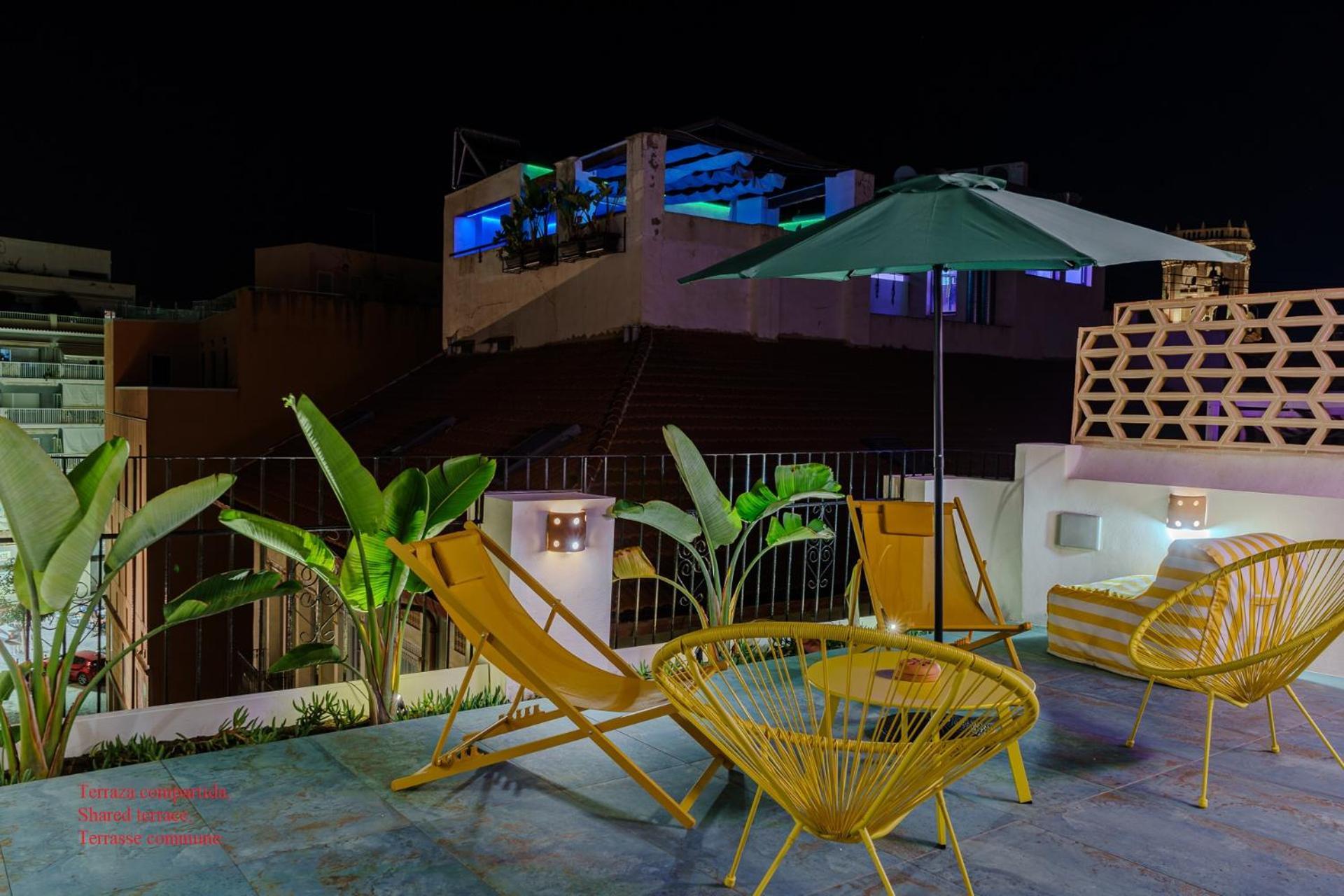 Refined And Practical Studio In Historic Center Of Alicante Buitenkant foto